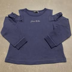 ［未使用］BeBe肩あきフリル付きネイビー長袖カットソー 女の子 100cmのサムネイル