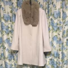 新品、タグ付き リランドチュール 袖フレアAラインコートのサムネイル