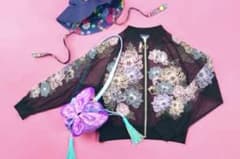 美品 刺繍入りブラック ジャケット ブルゾン イマーシブフォート東京 花魁