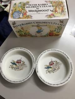 ピーターラビットプレート2枚　Wedgwoodのサムネイル