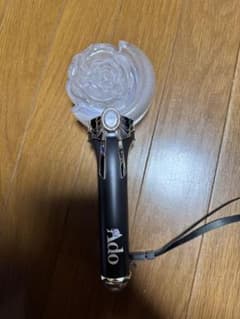 Ado JAPAN TOUR 2024 ペンライト モナ・リザの横顔のサムネイル