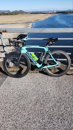 Bianchi ロードバイク アクアブルー - メルカリ