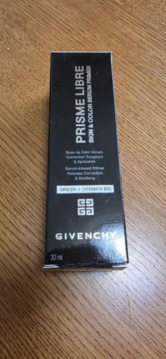 GIVENCHY プリズム・リーブル・プライマー グリーンのサムネイル
