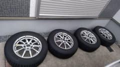 215/65R16 98Q TOYO  winterTRANPATH TXのサムネイル