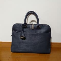 Near mint condition aniary briefcase bag (unisex)