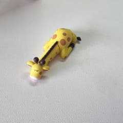 たべっ子どうぶつ　すやすや　ガチャガチャ　きりんのサムネイル