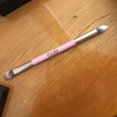 クリオ　メイクブラシ　アイシャドウパレットのサムネイル