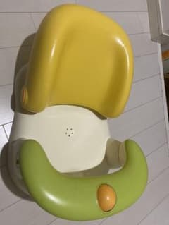 コンビ バスチェアのサムネイル