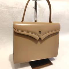 美品ジバンシー フォーマルバッグ ハンドバッグ ベージュ ロゴ付 