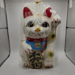 【希少・新品同様】とても大きな招き猫 左手挙げ 約34cm 陶器製 昭和レトロ 招き猫 貯金箱 置物 左手上げ招き猫 陶器 - メルカリ