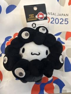 サンリオ 黒ミャクミャク カラビナ シナモン シナモロール - メルカリ