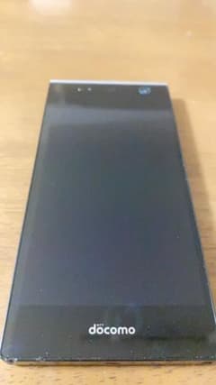 ARROWS NX F-04Gのサムネイル