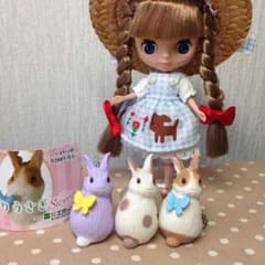 見返りうさぎの3セットのサムネイル