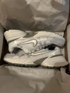NIKE ナイキ W V2K RUN ウィメンズ V2K ラン WFD0736のサムネイル