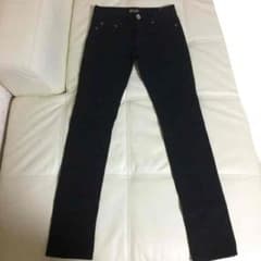 新品未使用 マウジー ブラックストレートデニムのサムネイル