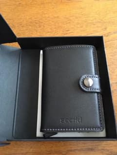 【新品・未使用】secrid セクリッドミニウォレット BLACKのサムネイル