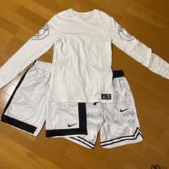 バスケの服のサムネイル