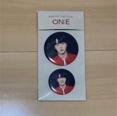 BTS ジン mos one 缶バッジ 公式・新品のサムネイル