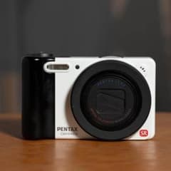 可愛いすぎるコンデジ】PENTAX optio RZ10 ホワイト - メルカリ