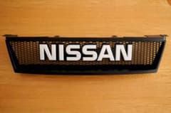 日産 エクストレイル T31 前期 カスタムフロントグリル NISSANデカロゴ 