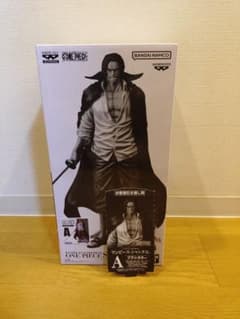 新品未開封 ワンピース バンプレくじ シャンクス フィギュア A賞