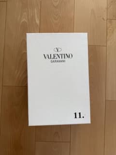 VALENTINO GARAVANI ギフトボックス 空箱のサムネイル