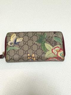 GUCCI 花柄 蝶々 ラウンドジップ 長財布のサムネイル