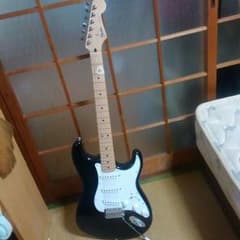 フェンダー　ジャパン　ペグはゴトー　ストラトキャスターのサムネイル