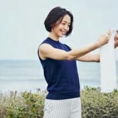 ユニクロ ノースリーブニットのサムネイル