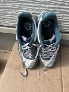 NIKE スニーカー 水色＆白色のサムネイル