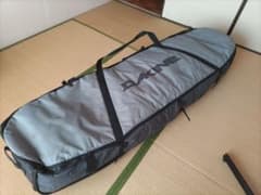 DAKINE 3〜4本用ウィール付サーフボードケース6'8 中古品 DAKINE 3〜4本用ウィール付サーフボードケース6'8 中古品 - メルカリ