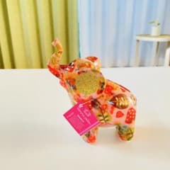 【輸入雑貨】ポム・ピドウ 貯金箱 ゾウのサムネイル