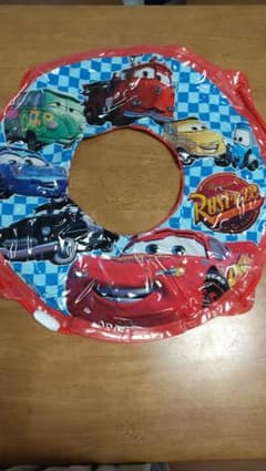 子供用　浮き輪のサムネイル