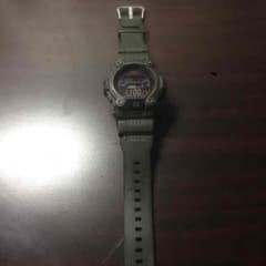 G SHOCK グリーンアナログ時計のサムネイル