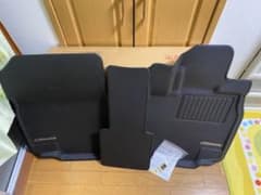 ステップワゴンスパーダ RP3・RP4 フロアマット(1〜3列目セット)のサムネイル