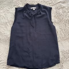 H&M ノースリーブ ブラウス ネイビー プリーツのサムネイル
