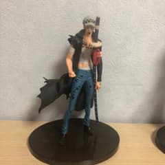 ワンピースフィギュアのサムネイル