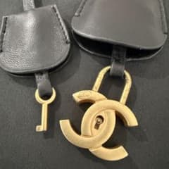 【希少】シャネル 鍵　カデナ　クロシェット　セット CHANEL【希少】カデナ&キー クロシェットセット - メルカリ