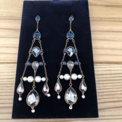 スワロフスキー♡ピアスのサムネイル
