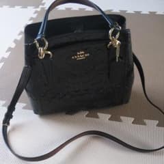 COACH♡パテントレザーシグネチャーラグジュアリーバッグ本日限り値下げ中のサムネイル