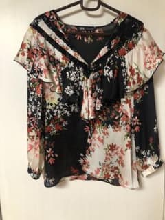 ZARA ブラウス　Mのサムネイル