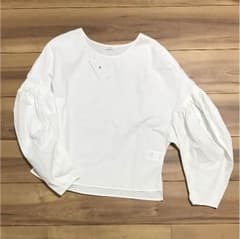 新品★UR袖ボリュームブラウスのサムネイル