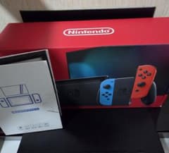 Nintendo Switch 本体 ガラスフィルム2枚付きのサムネイル