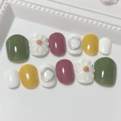 ネイルチップ ミニタイプ ぷっくり フラワー 粘着テープ付きのサムネイル