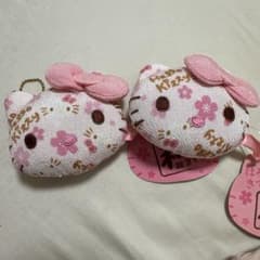 Hello Kitty 桜柄 ぬいぐるみキーホルダーのサムネイル