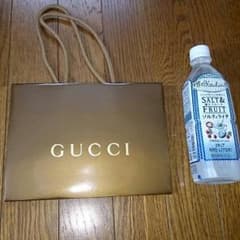 GUCCI　ショッパーのサムネイル