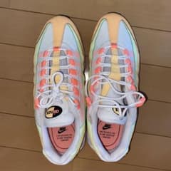 NIKE AIR MAX 95のサムネイル