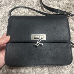 agnes b. ショルダーバッグ ブラックのサムネイル