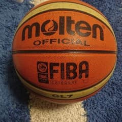 molten バスケットボール 7号のサムネイル