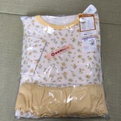 値下げ新品　花柄コットンベビーパジャマ 95cmのサムネイル